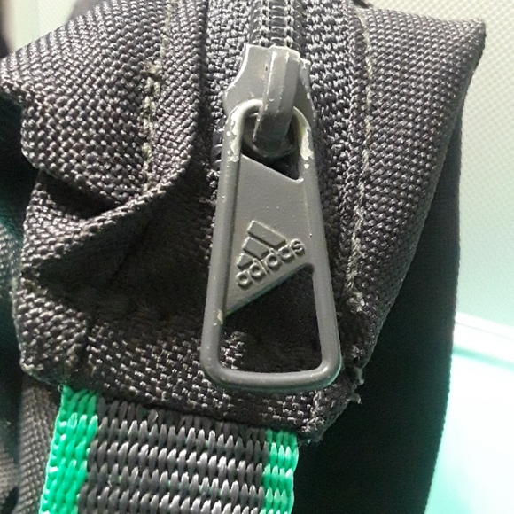 ADIDAS TOILETRY BAG - Picture 5 of 8